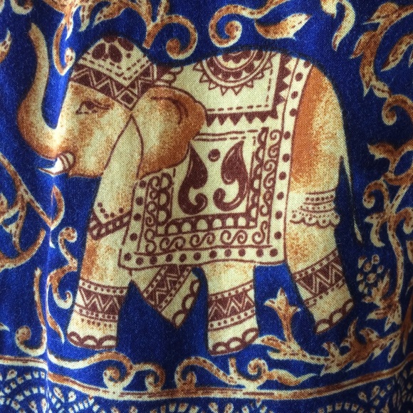 🔹2 for $85🔹 Mini Wrap Skirt with Elephants - Picture 3 of 5